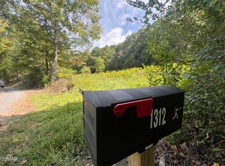 1312 Old 15th Rd, Del Rio, TN 37727