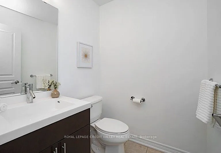 1401 Plains Rd E #29 — Photo 8