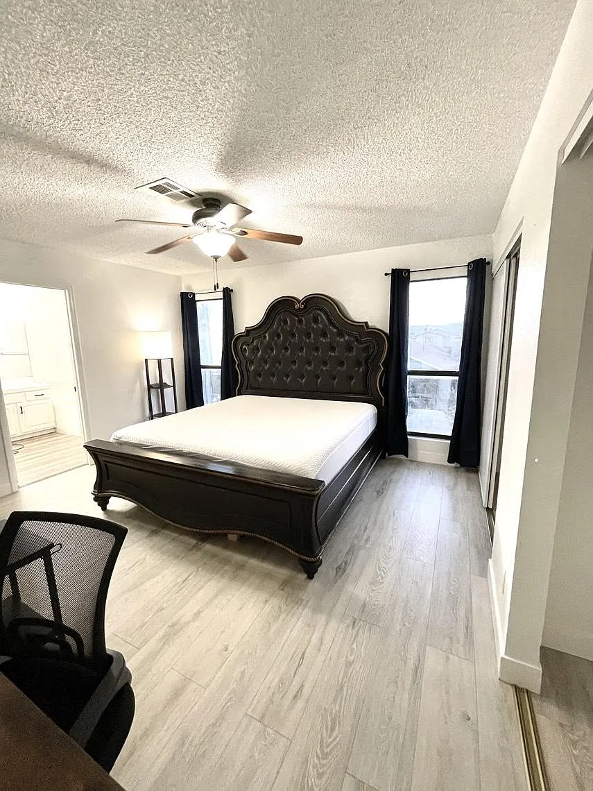 4 bed, 3.0 bath, 1692 sqft, $1,048 — Photo 4
