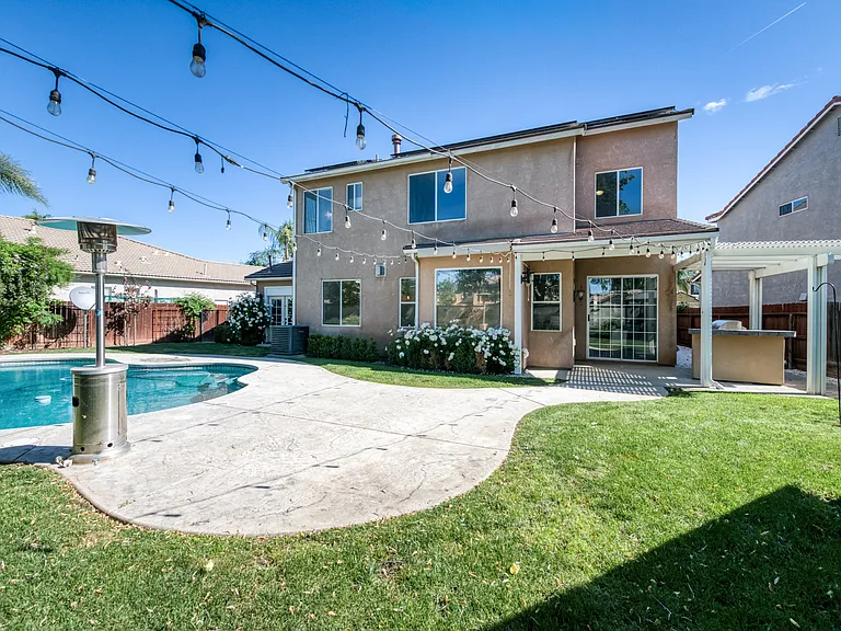 1736 N Holly Ave — Photo 42