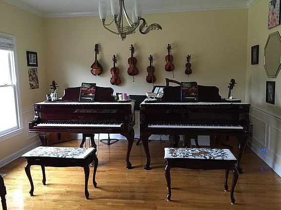 Music studio in the dining r