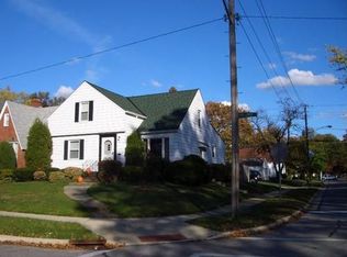 1081 Argonne Rd, South Euclid, OH 44121