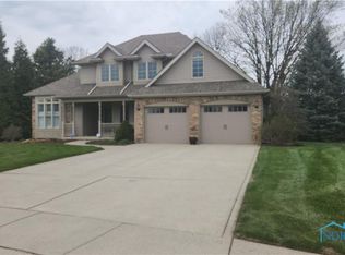 8126 Trent Lock Dr, Waterville, OH 43566