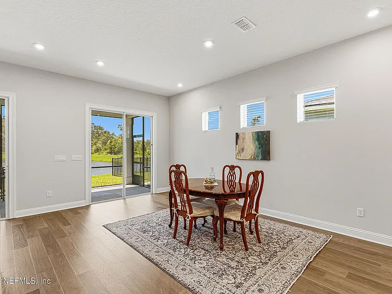 66 Adirondack Dr — Photo 33