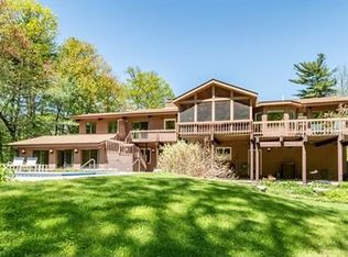 61 Woodside Rd, Harvard, MA 01451