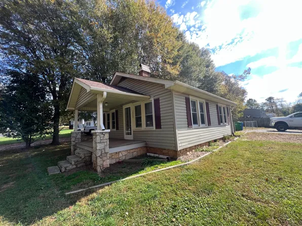 223 N Main St, Jonesville, NC 28642