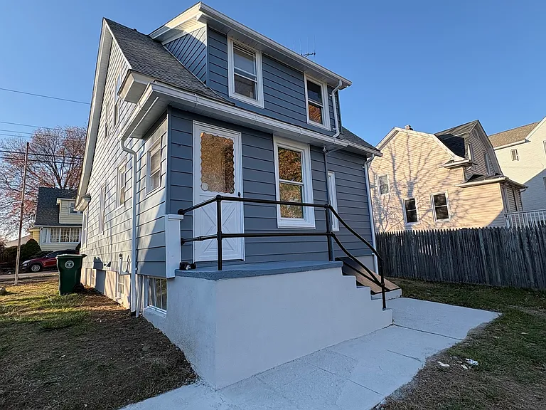 172 Swanson Ave — Photo 25