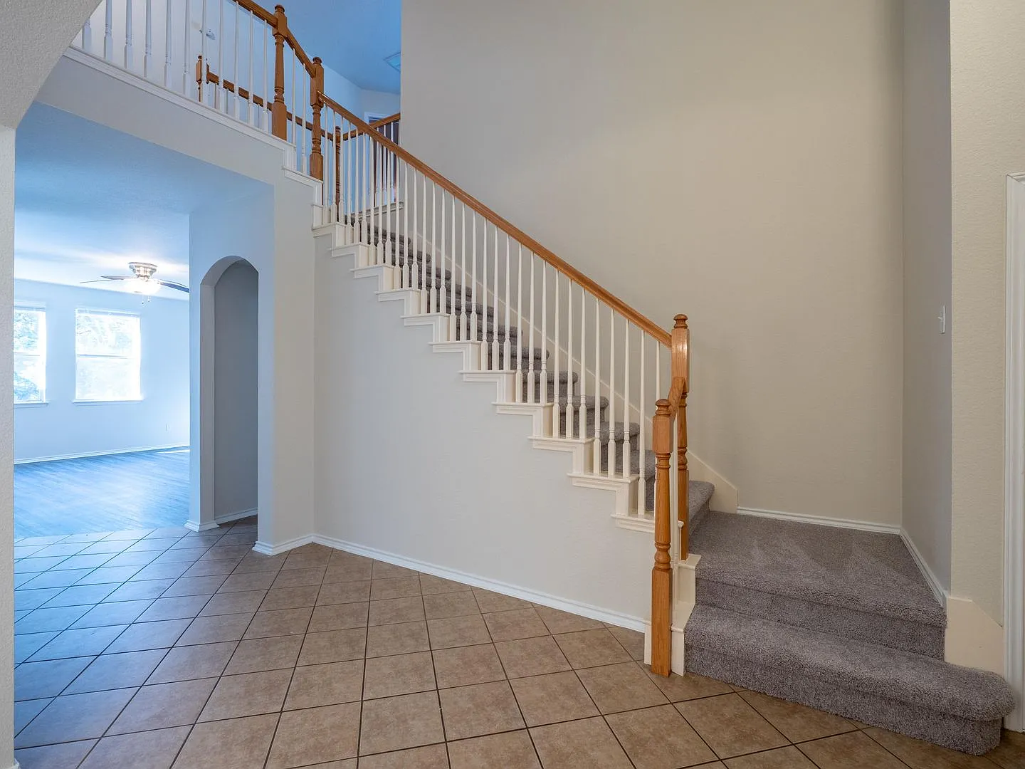 Welcome to your new home at our charming property — Photo 2