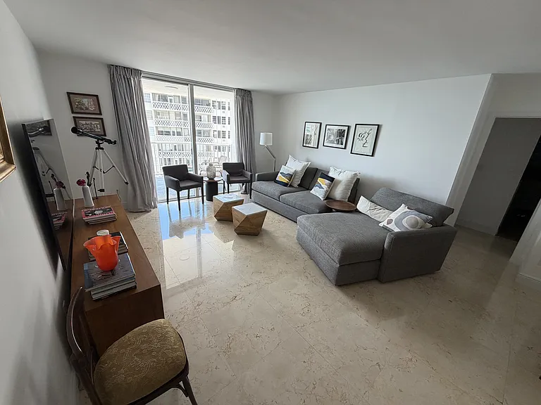 1420 Brickell Bay Dr #1108 — Photo 12