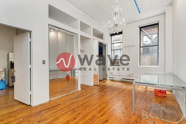 Rented by Wave Real Estate Group | media 13