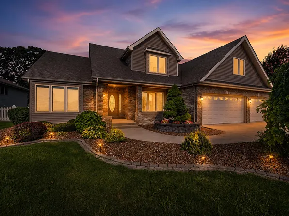 3170 Maryann Ln, Dyer, IN 46311