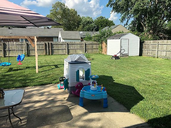 2nd image of 2447 Sullivan Ct