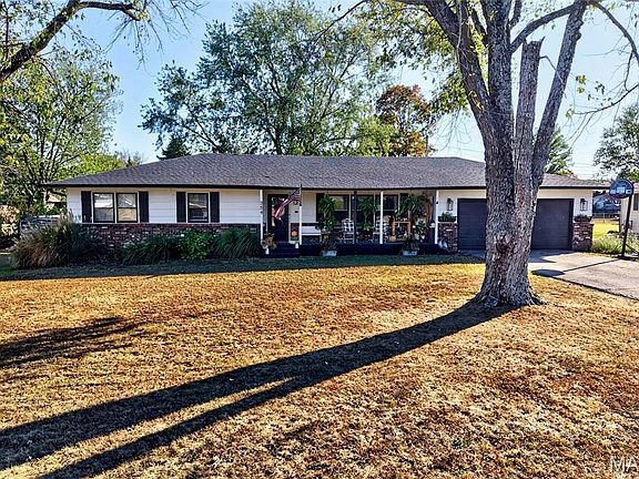 2nd image of 354 Farmers Ln