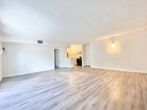 5th image of 1150 N Normandie Ave APT 101