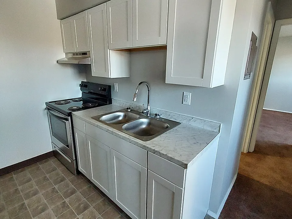 Alexandria Apts