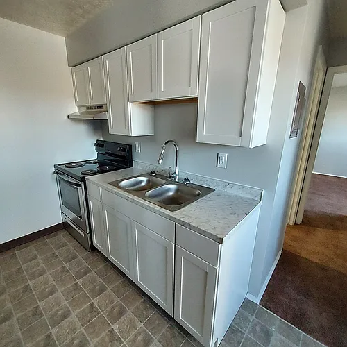 Alexandria Apts Photo 1