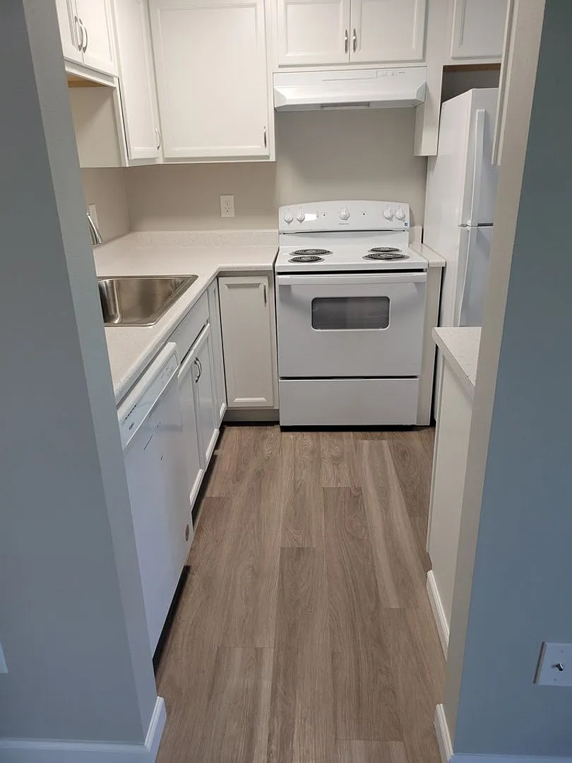 Stillwater Apartments — Photo 2