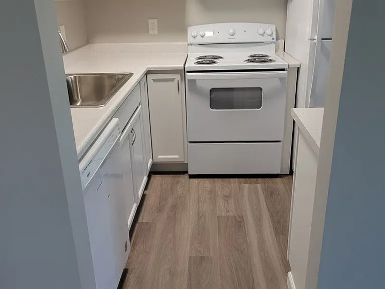 Stillwater Apartments — Photo 2