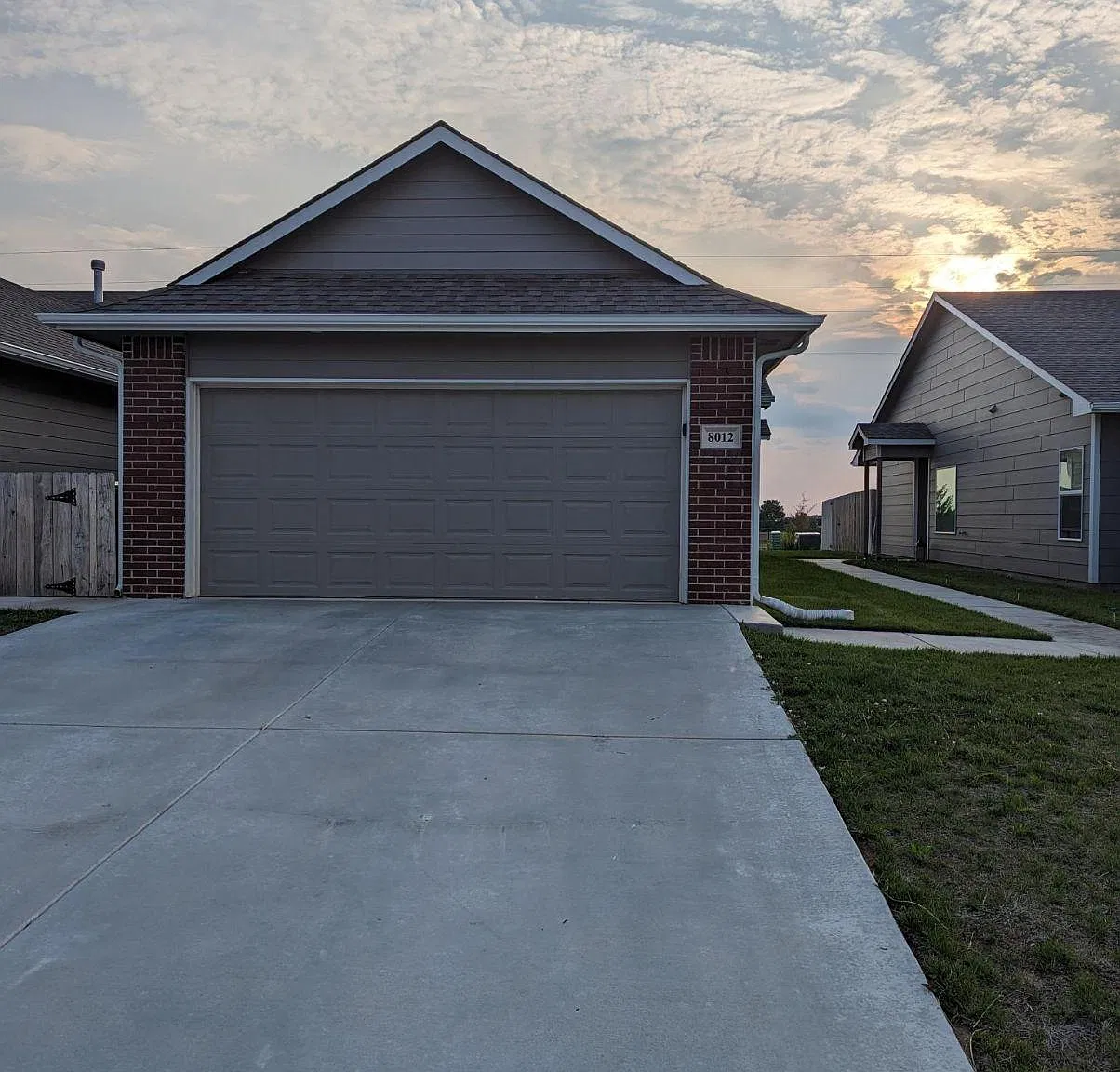 3 bed, 1200 sqft, $1,495 — Photo 1