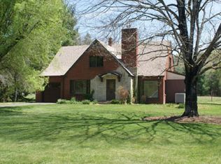 213 N Smith Bridge Rd, Hot Springs, VA 24445