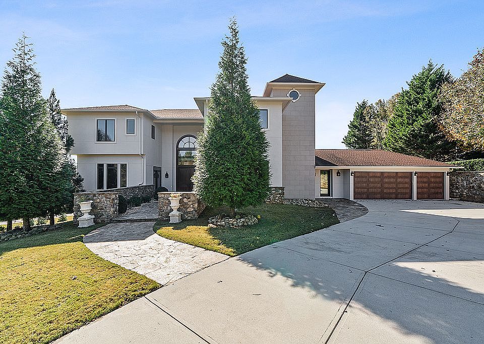 Immaculate exterior 