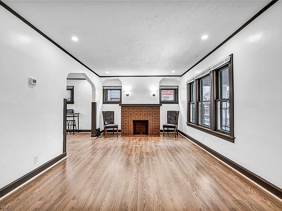 5th image of 11406 Nelson Ave