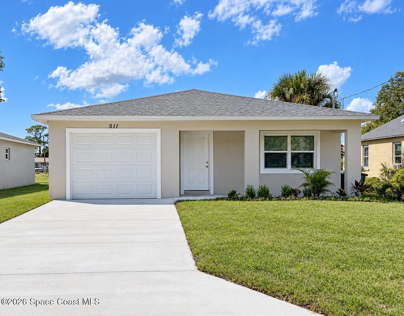 3 bed, 2.0 bath, 1272 sqft, $2,000 — Photo 1