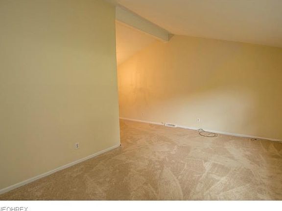 3rd image of 2125 Chestnut Dr