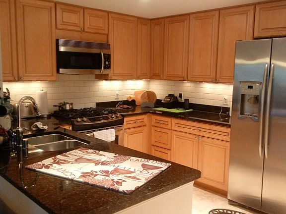 3rd image of 5 Park Pl APT 627