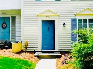 2305 Queen Anne Ct, Sandy Springs, GA 30350