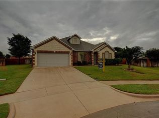 702 Champlain Ct, Midlothian, TX 76065