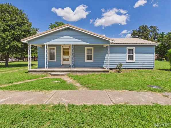 609 N Miller St, Bernie, MO 63822
