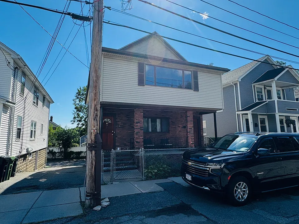 43 Chapman St #2