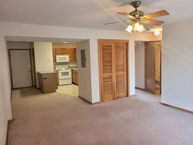 Mulberry Pointe Apartment Homes — Photo 1