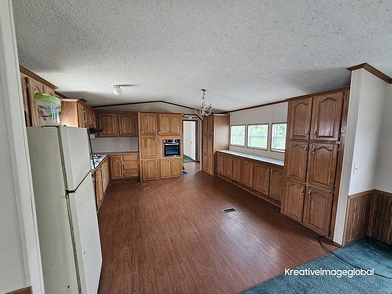 440 Fairgrounds Rd — Photo 3
