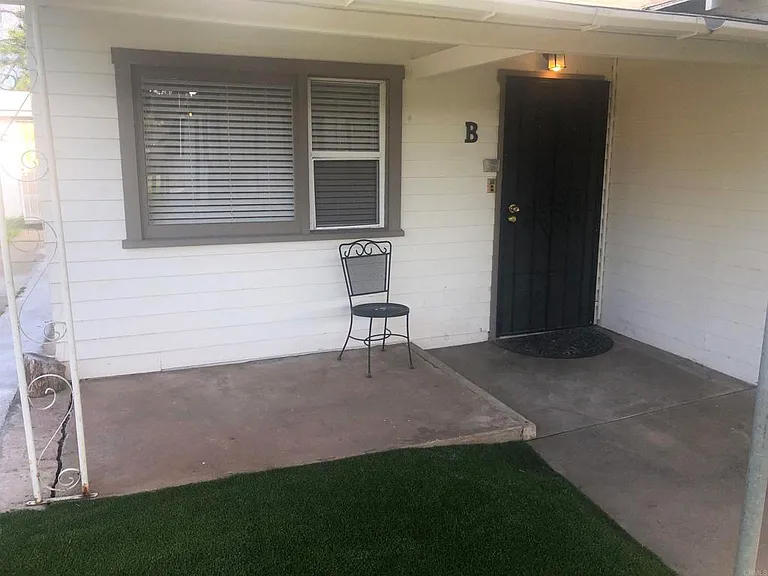 3535 Helix St — Photo 2
