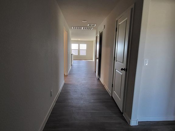 2nd image of 1211 W Elm Ave