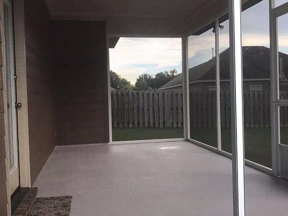 Covered porch 