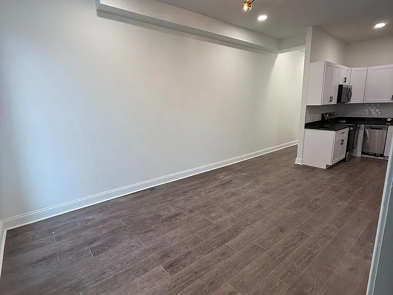 2028 Druid Hill Ave #1 — Photo 1