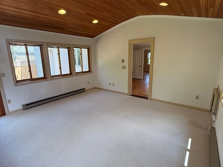 101 Brunswick Ave — Photo 6