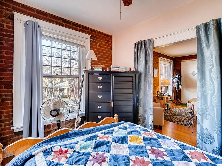 1035 N Marion St #M2 — Photo 5