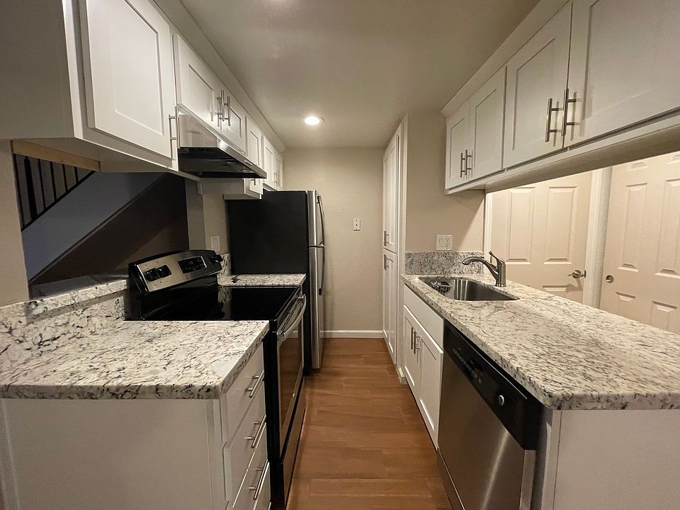 1st image of 2422 F St APT 04