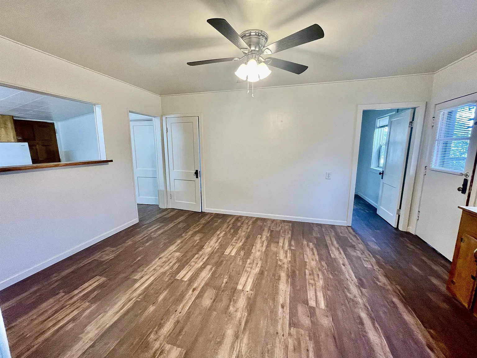 6721 Rhododendron Avenue - 1 — Photo 4