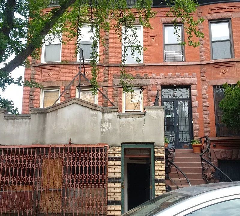 2nd image of 1007 Bergen St