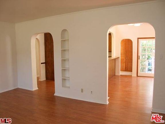 5th image of 2623 Veteran Ave