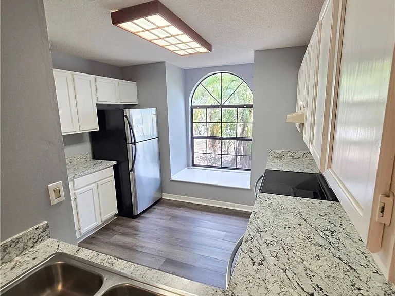 4007 Page Ave — Photo 7