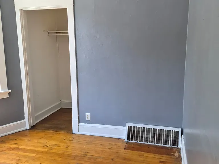 2110 W Grant St #LBACK — Photo 15