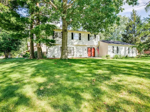 1424 E Riding Mall, South Bend, IN 46614