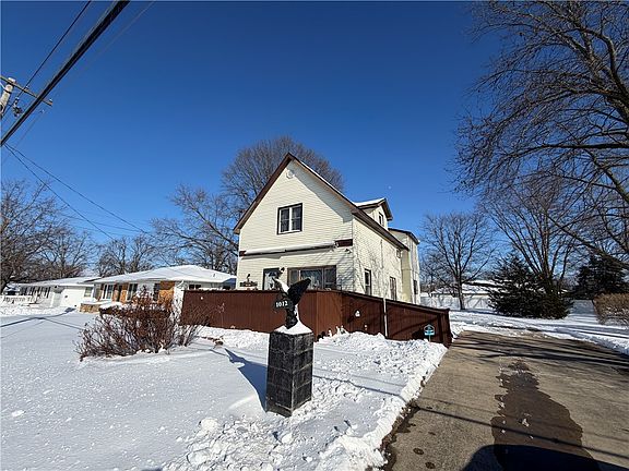 4th image of 1012 S 6th St