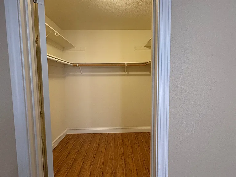 3910 Magnolia Hills Dr — Photo 16